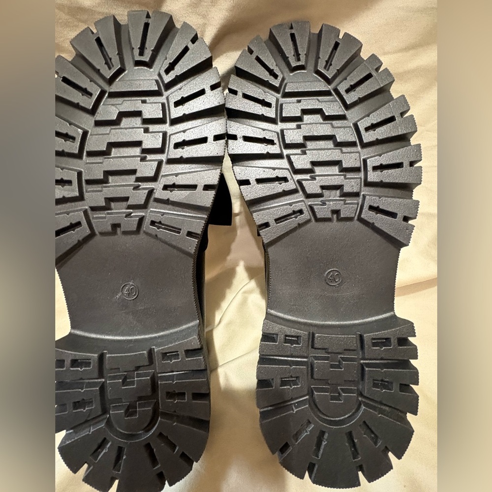 Black Bow Slip-On Chunky Sole Women's Loafer Flats Size EU 40 US 9.5 *NEVER WORN - Picture 4 of 7